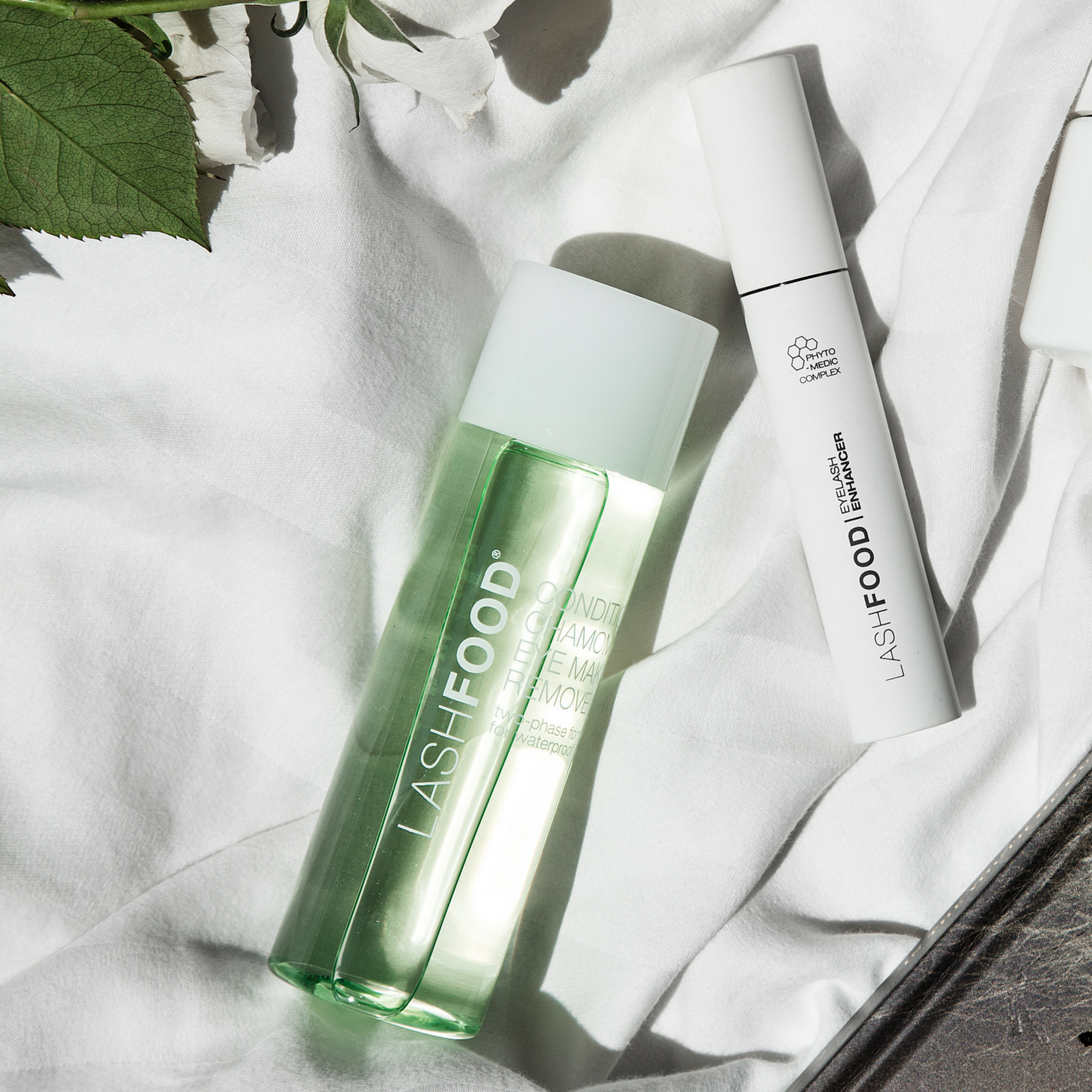 Conditioning Chamomile Eye Makeup Remover